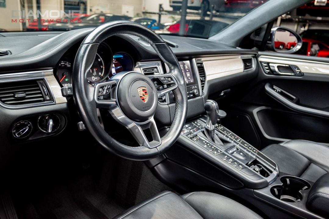 2018 Porsche Macan