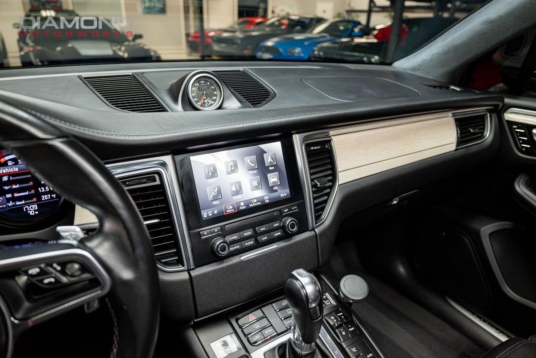 2018 Porsche Macan