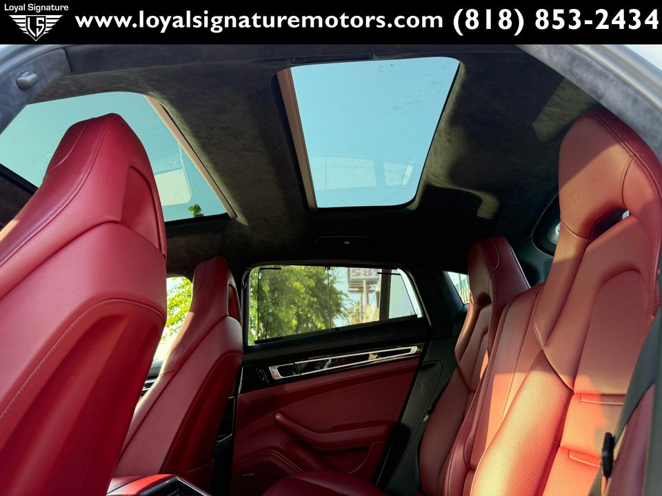 2019 Porsche Panamera
