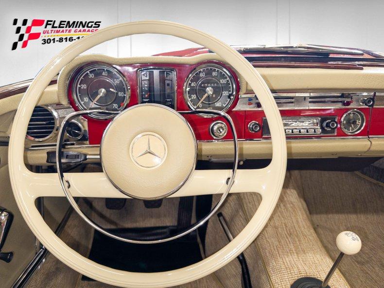 1966 Mercedes-Benz 230 SL Roadster