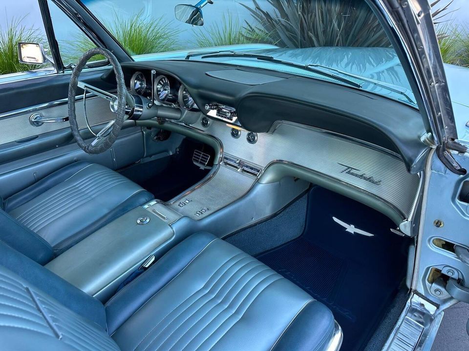1963 Ford Thunderbird