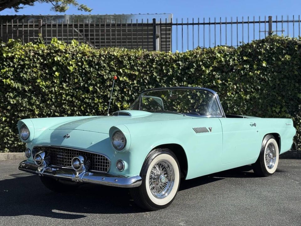1955 Ford Thunderbird