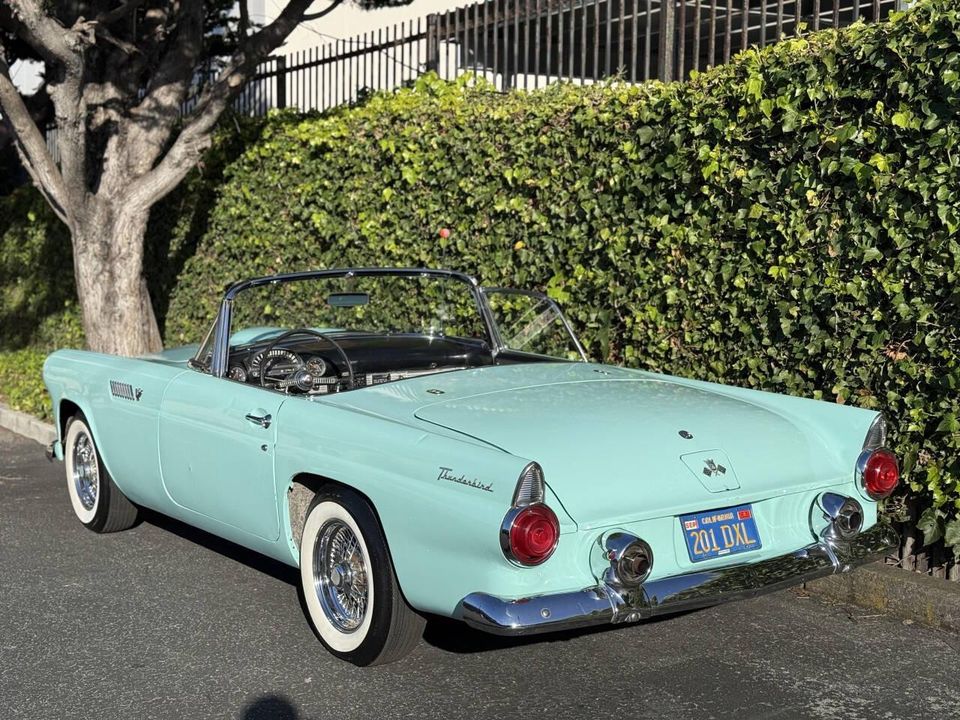 1955 Ford Thunderbird