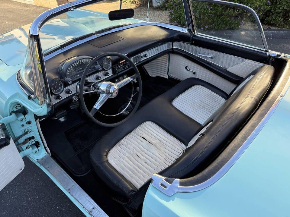 1955 Ford Thunderbird
