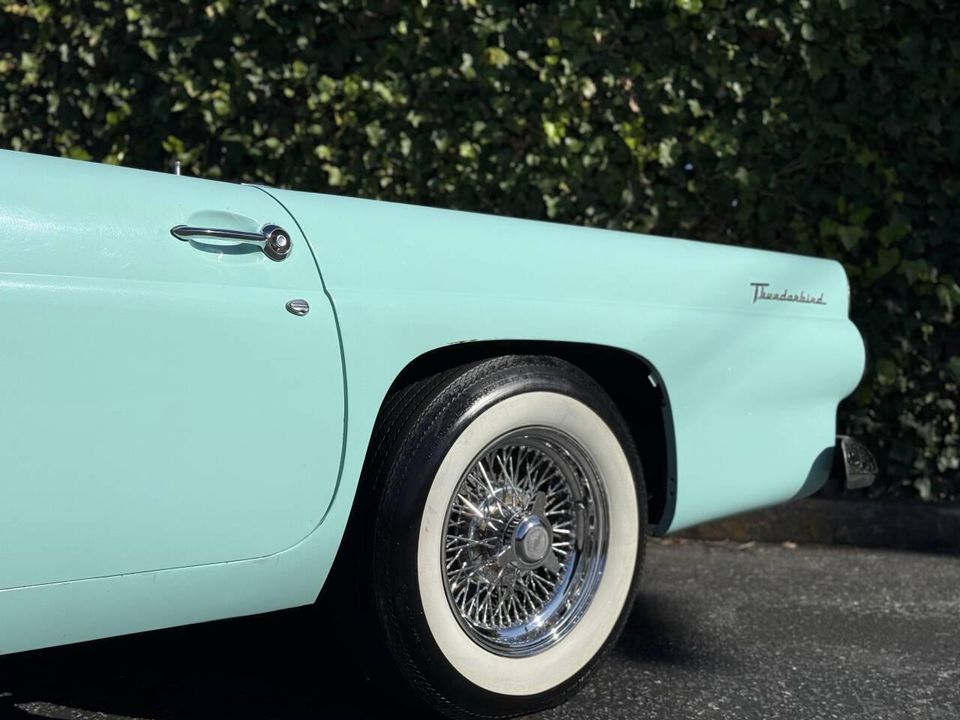 1955 Ford Thunderbird