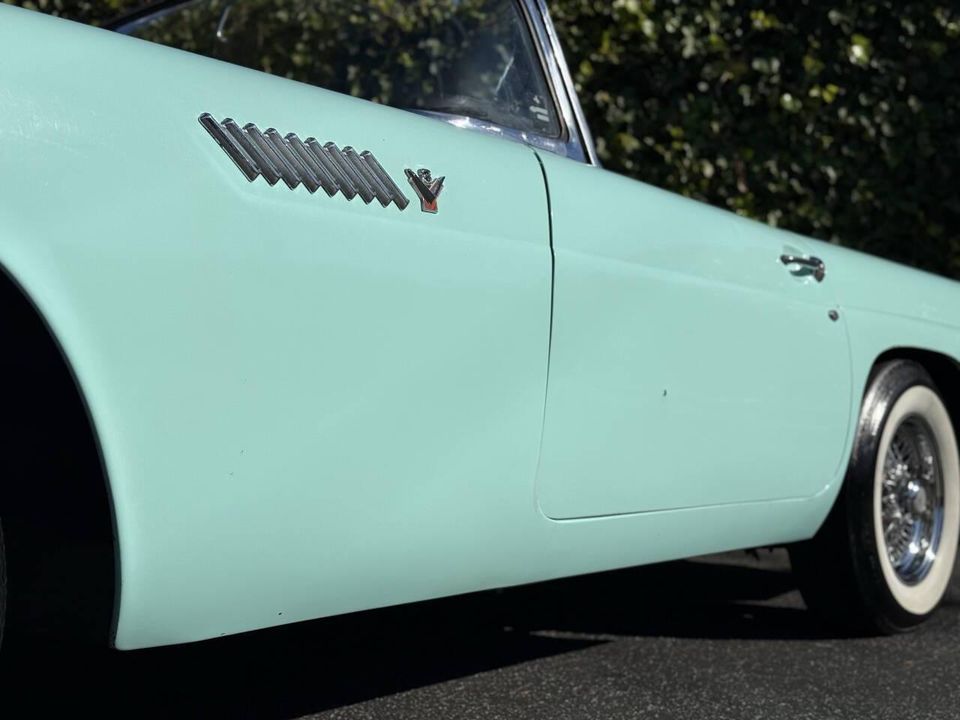1955 Ford Thunderbird