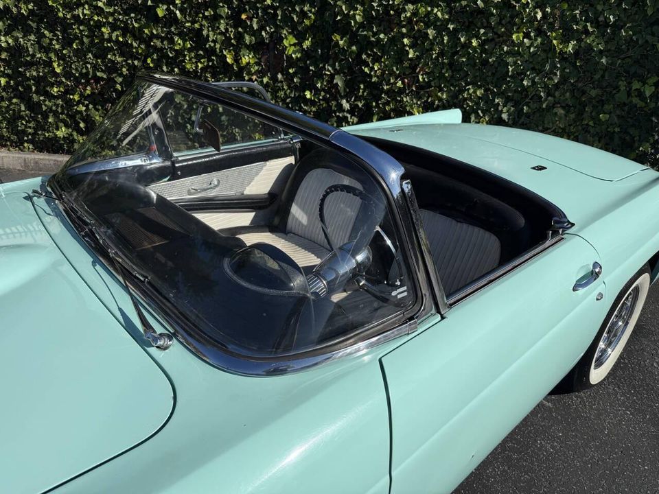 1955 Ford Thunderbird