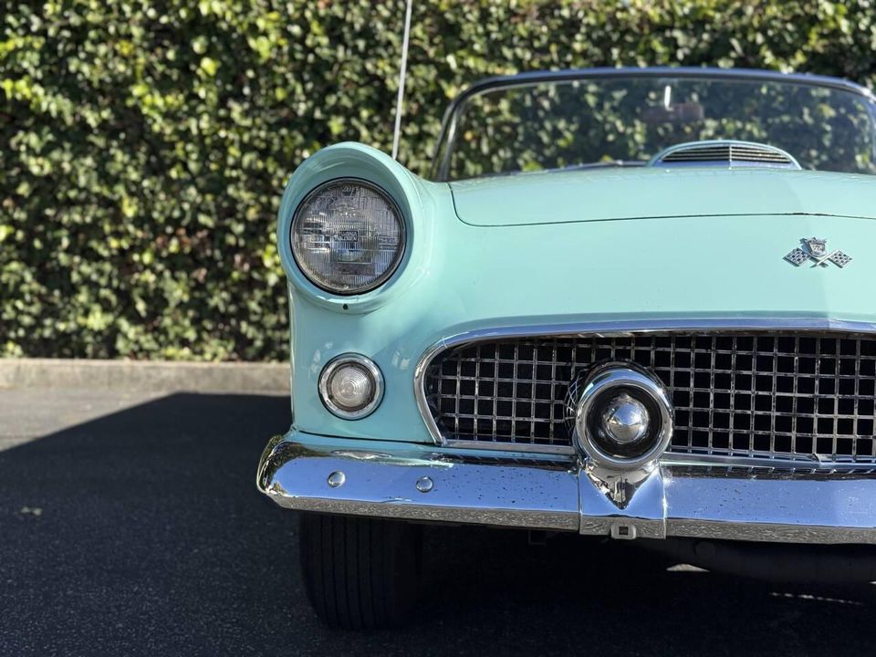 1955 Ford Thunderbird