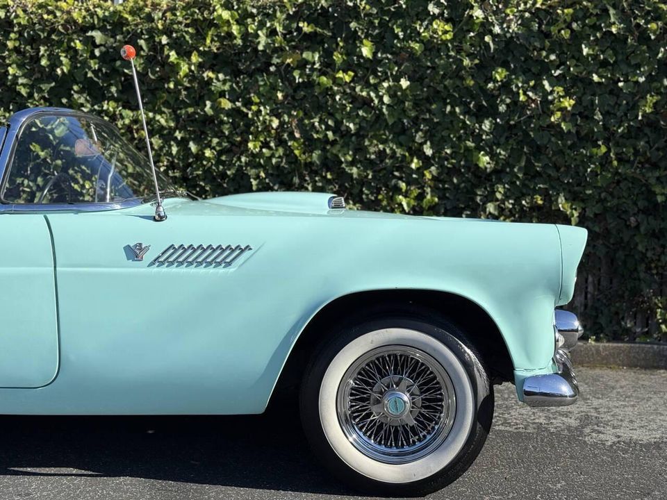 1955 Ford Thunderbird