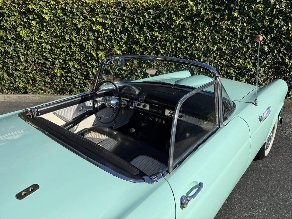 1955 Ford Thunderbird