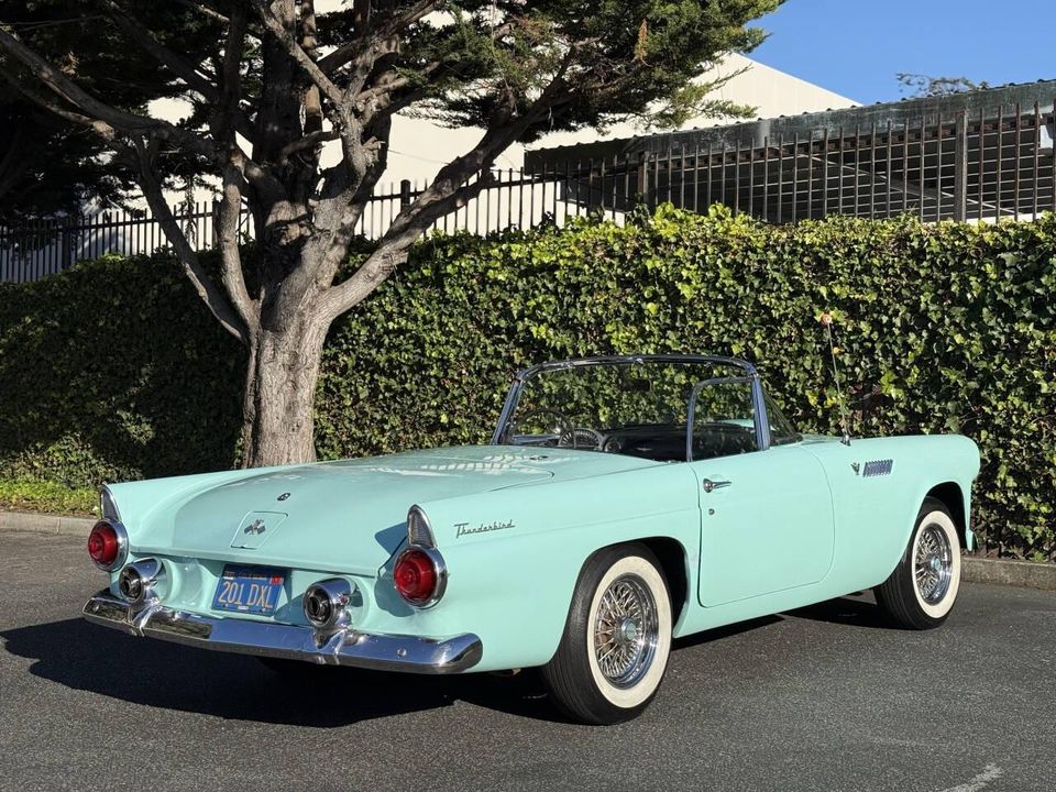 1955 Ford Thunderbird