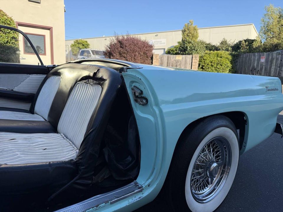 1955 Ford Thunderbird