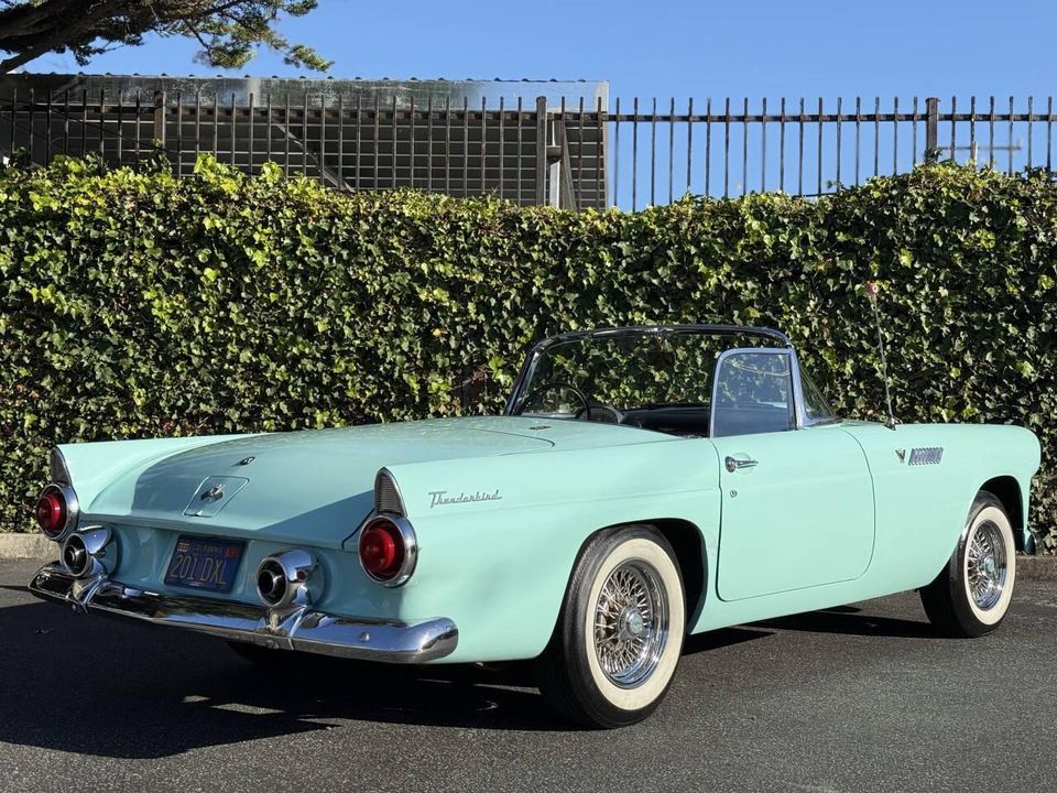 1955 Ford Thunderbird