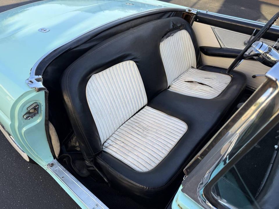 1955 Ford Thunderbird