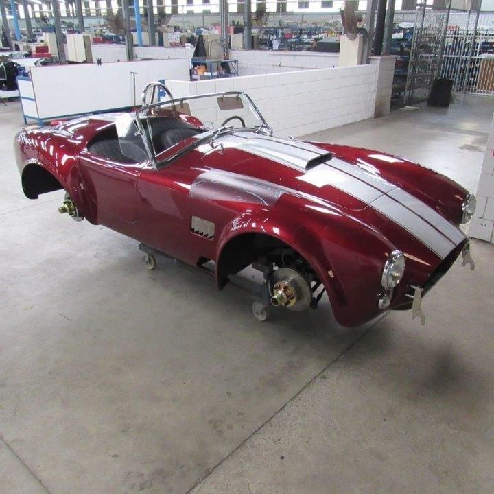 1965 Superformance Cobra 427 \"R\"