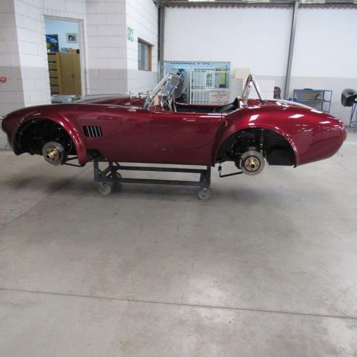 1965 Superformance Cobra 427 \"R\"