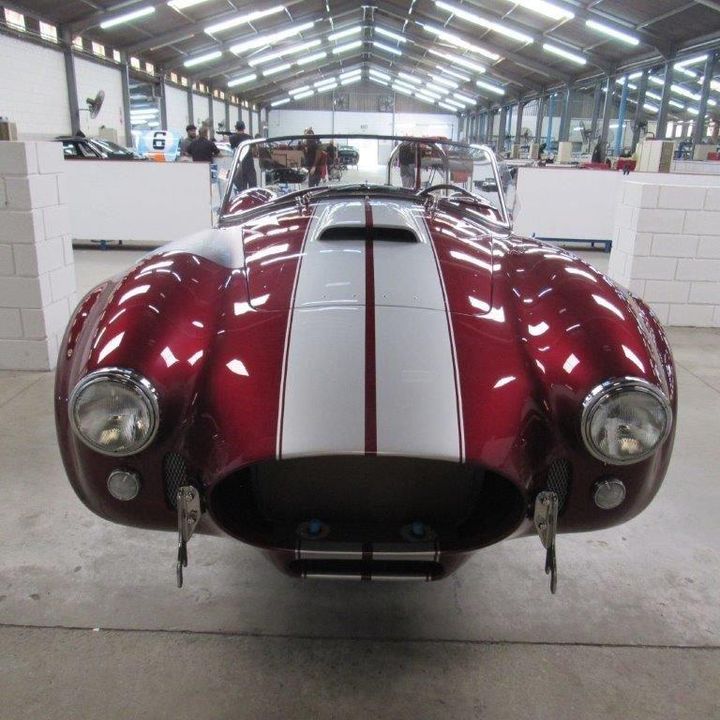 1965 Superformance Cobra 427 \"R\"