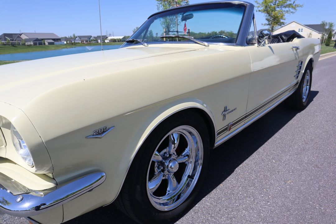 1966 FORD Mustang