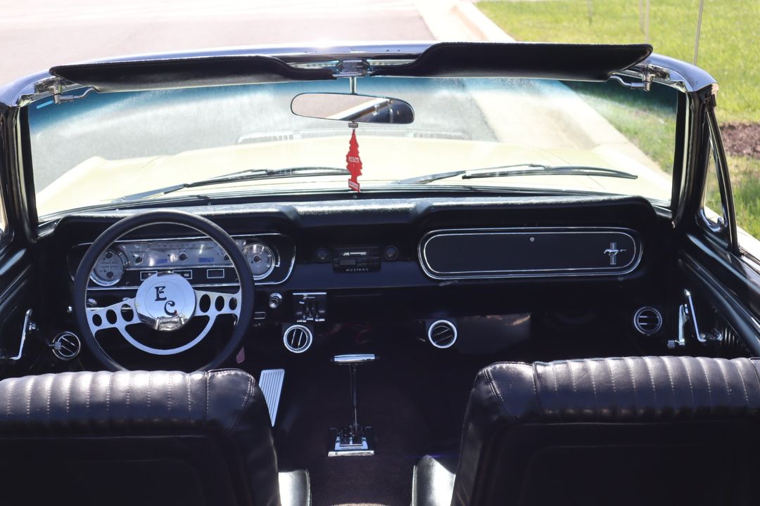 1966 FORD Mustang