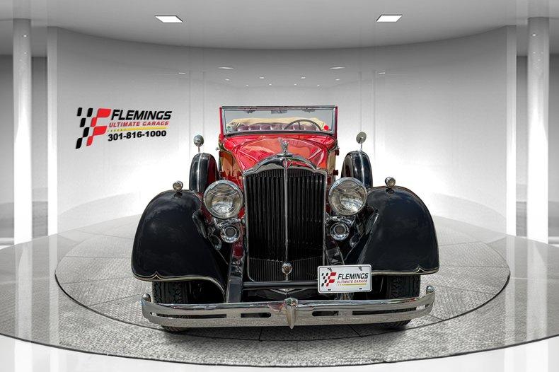 1934 Packard Eight convertible sedan