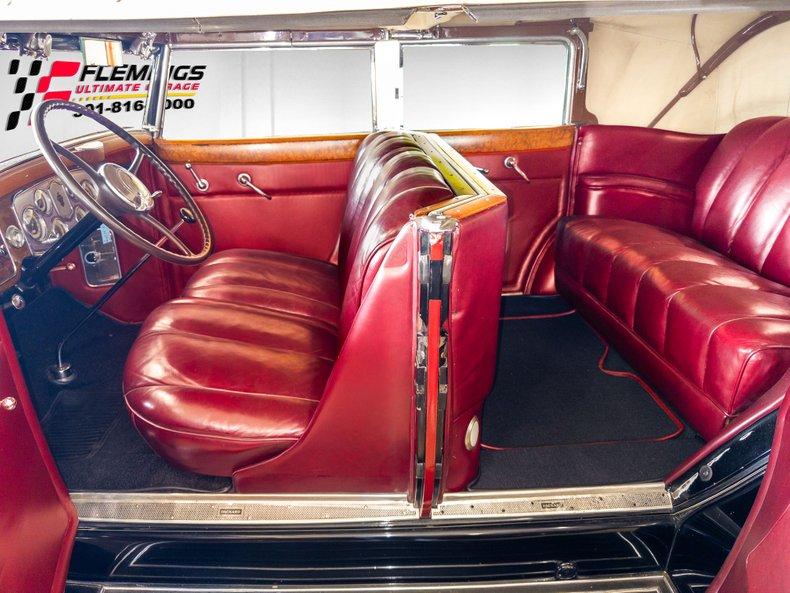 1934 Packard Eight convertible sedan