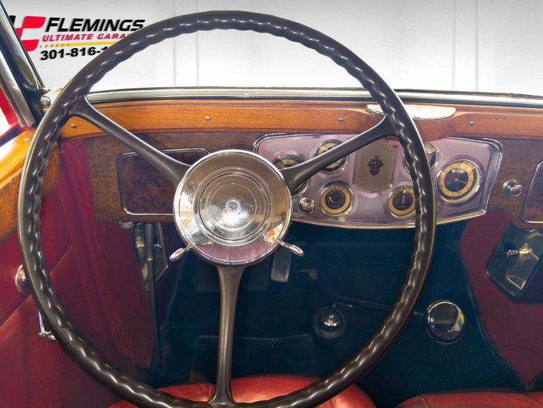 1934 Packard Eight convertible sedan