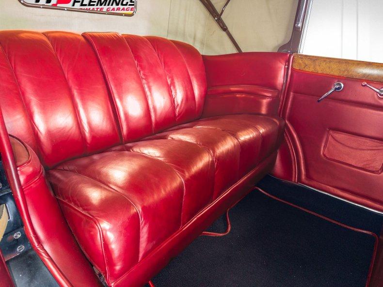 1934 Packard Eight convertible sedan