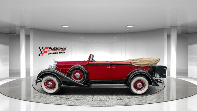 1934 Packard Eight convertible sedan