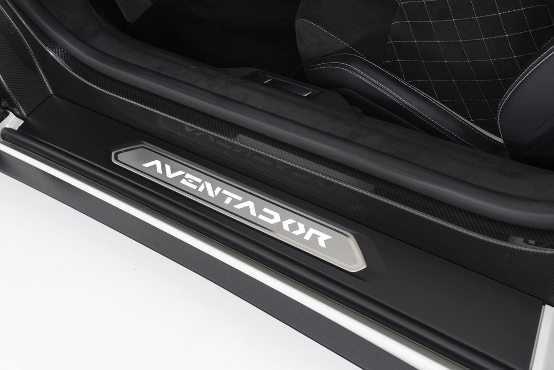 2018 Lamborghini Aventador