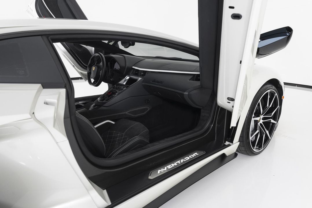 2018 Lamborghini Aventador