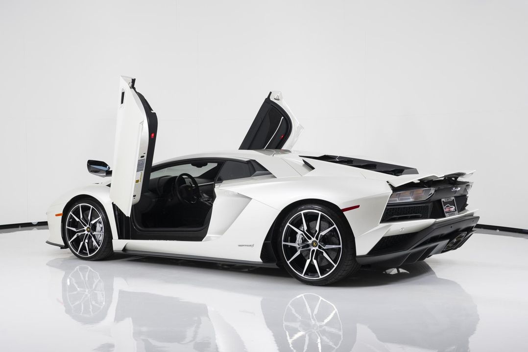 2018 Lamborghini Aventador