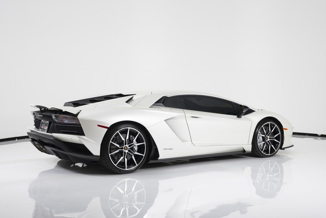 2018 Lamborghini Aventador