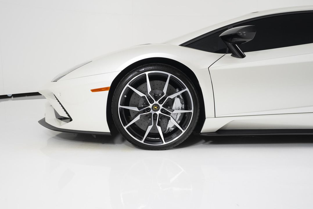 2018 Lamborghini Aventador