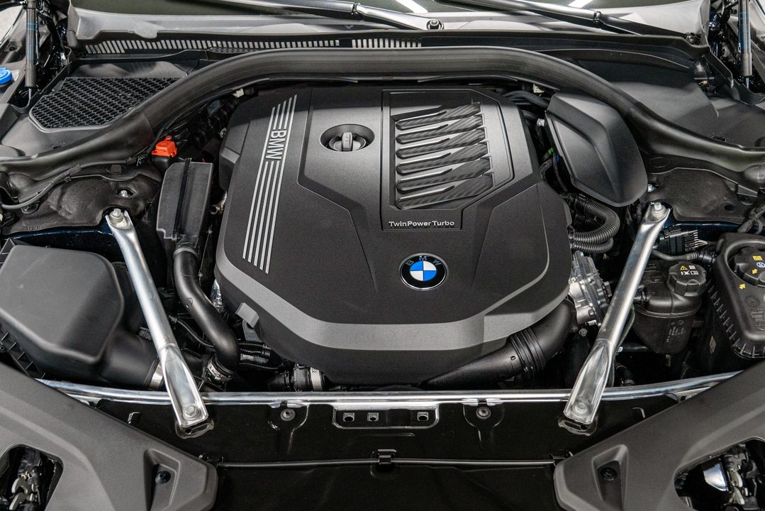 2025 BMW 840i