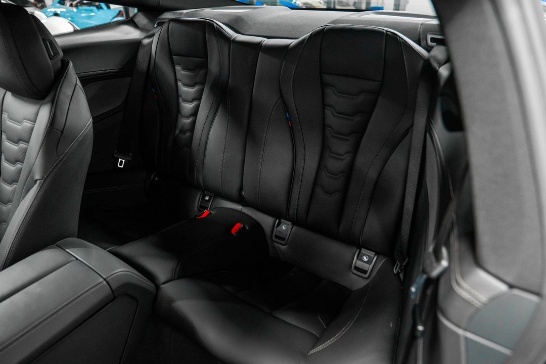 2025 BMW 840i