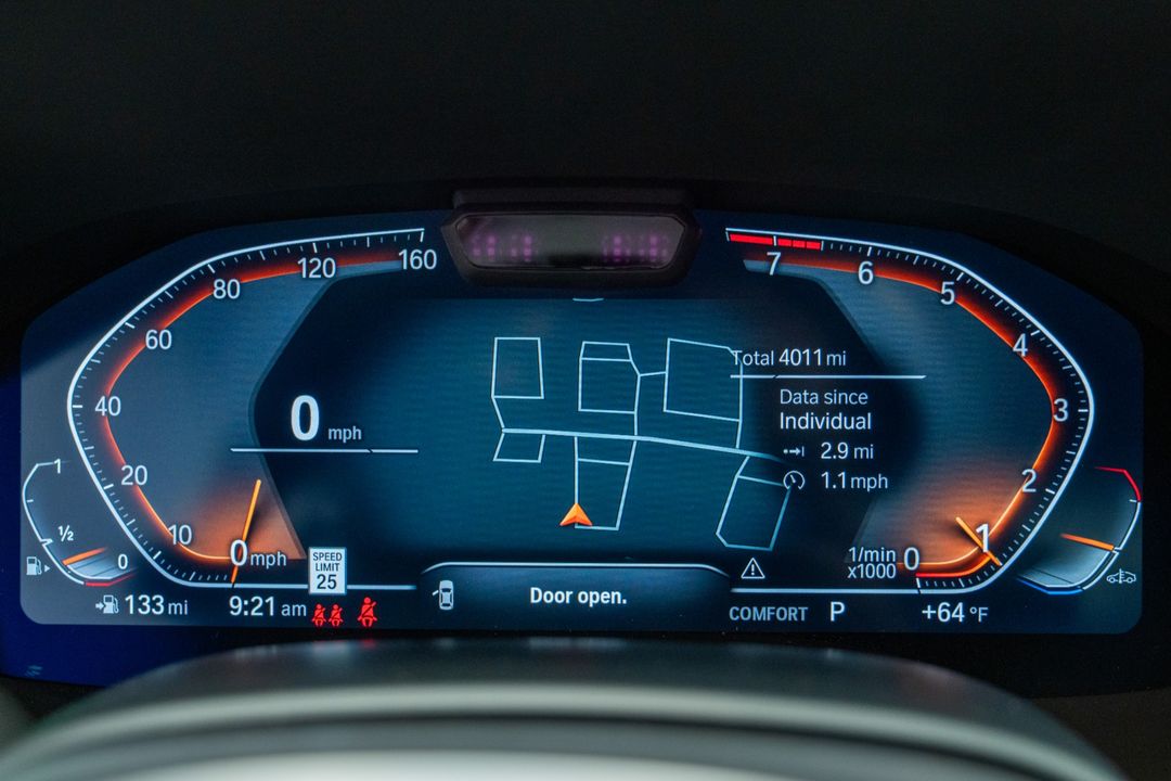 2025 BMW 840i