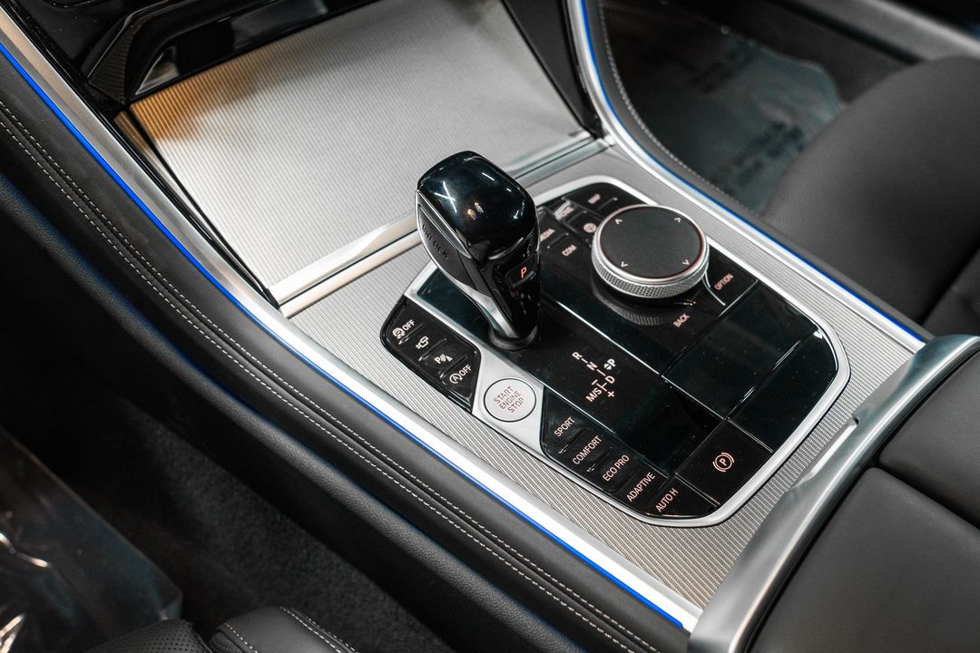 2025 BMW 840i