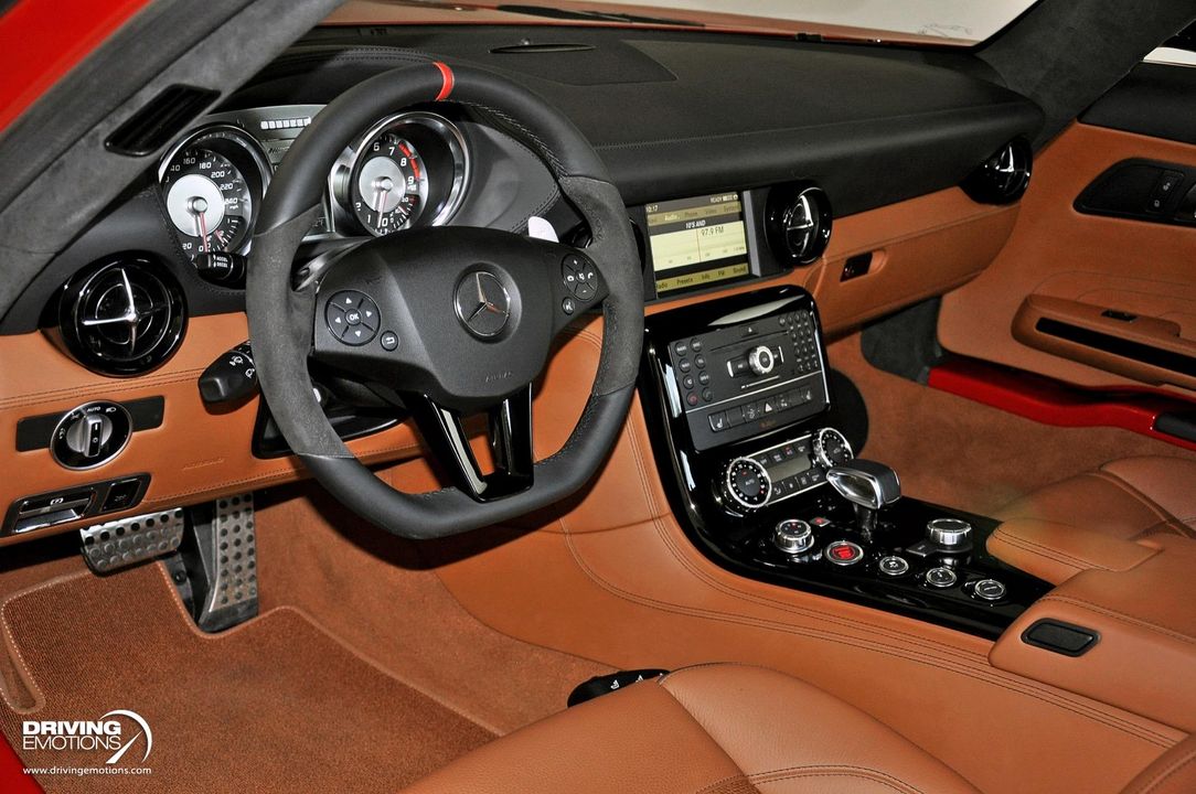 2013 Mercedes-Benz SLS AMG GT