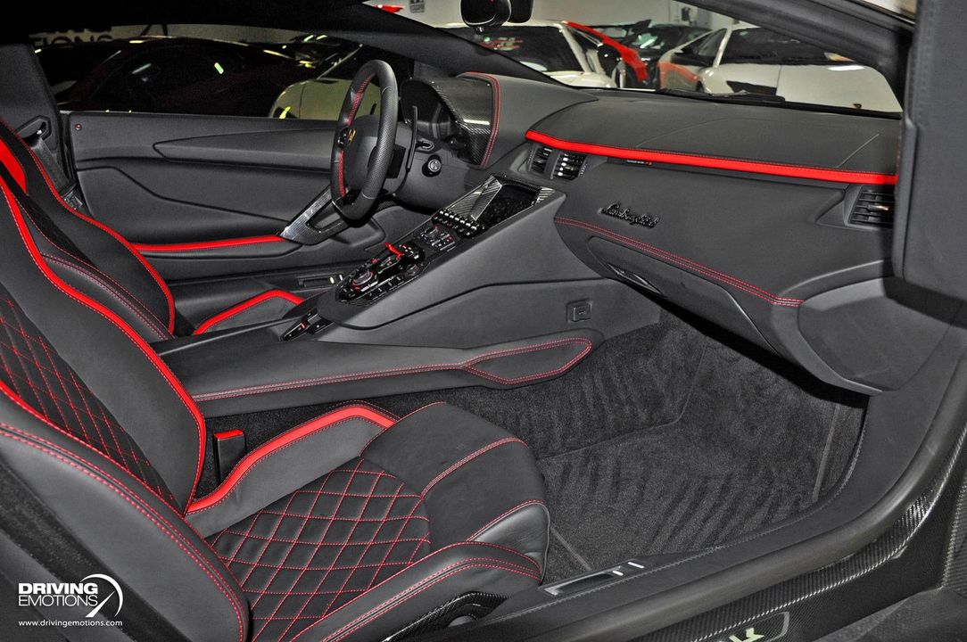 2017 Lamborghini Aventador S