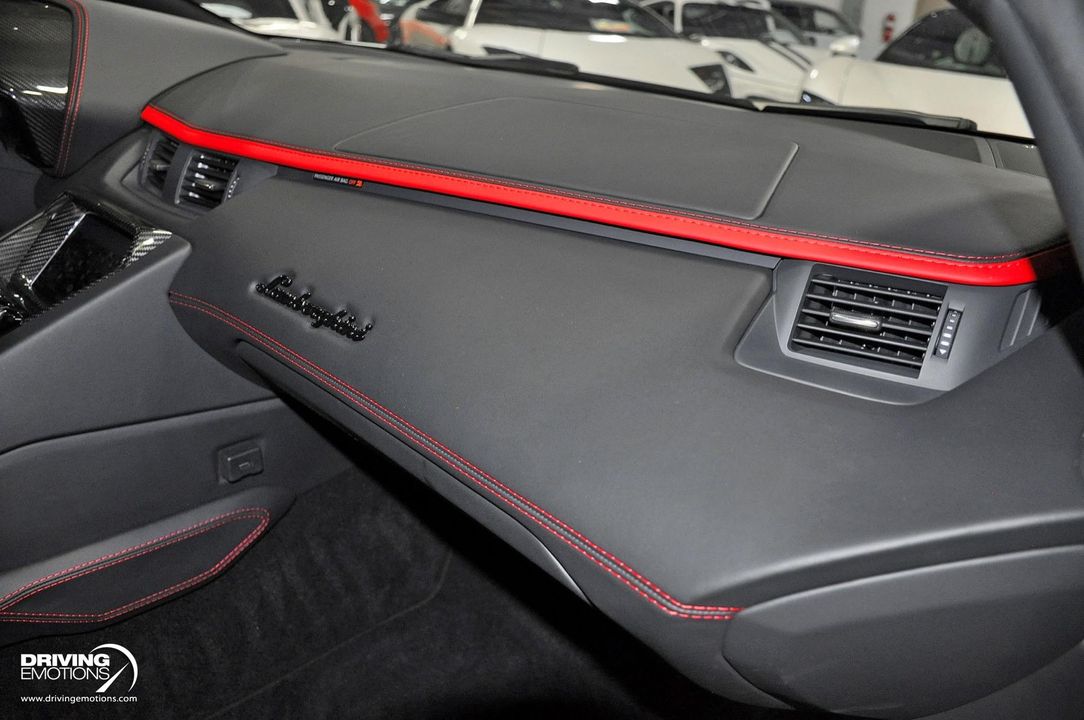 2017 Lamborghini Aventador S