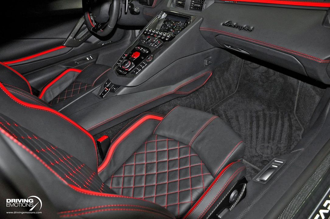 2017 Lamborghini Aventador S