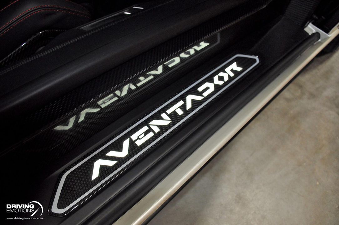 2017 Lamborghini Aventador S
