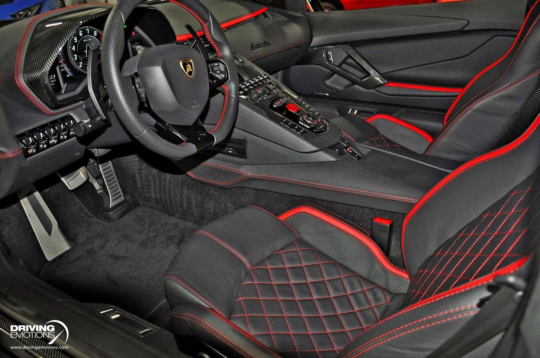 2017 Lamborghini Aventador S