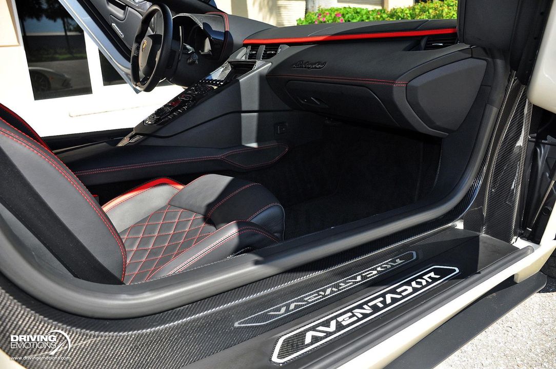 2017 Lamborghini Aventador S