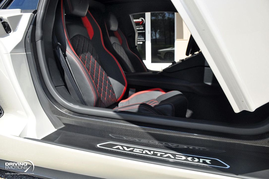 2017 Lamborghini Aventador S