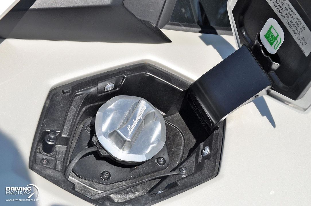 2017 Lamborghini Aventador S