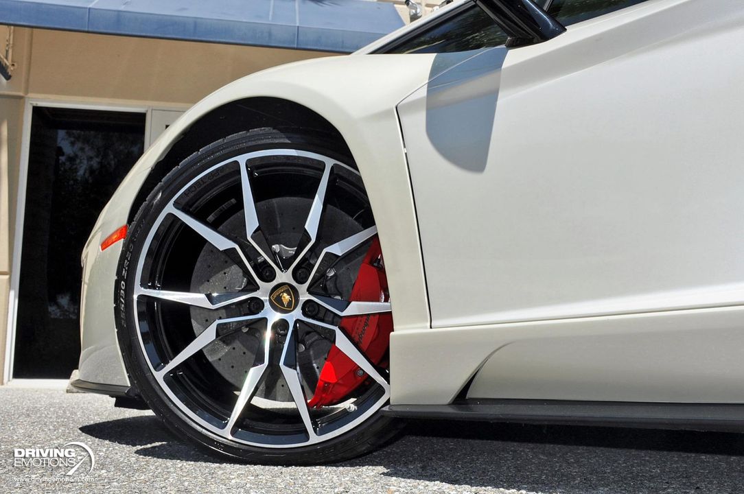 2017 Lamborghini Aventador S