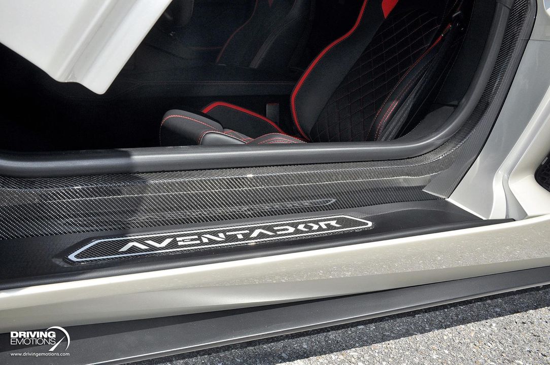 2017 Lamborghini Aventador S