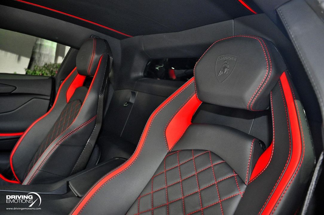 2017 Lamborghini Aventador S