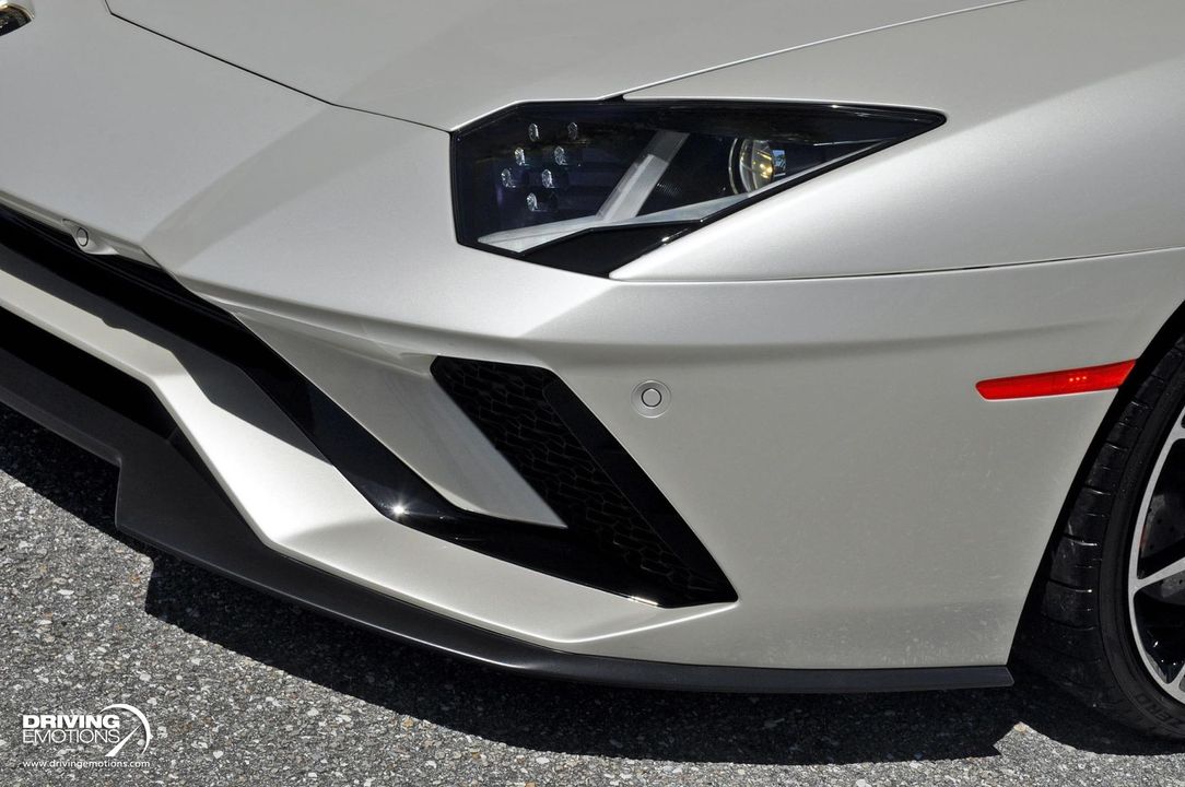 2017 Lamborghini Aventador S